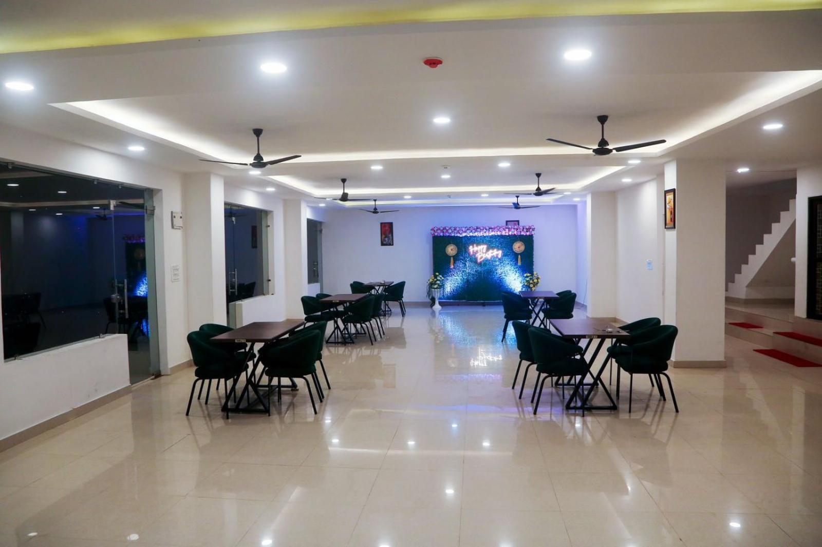 Hotel Candle Wood Chamba  Exterior photo